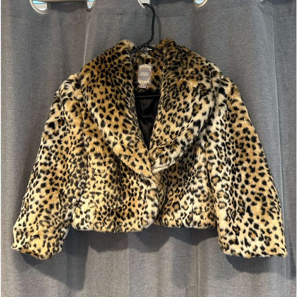 Super soft faux leopard print coat